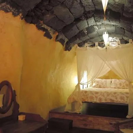 Apartamento Sleeps 6 Pool Wifi Uga